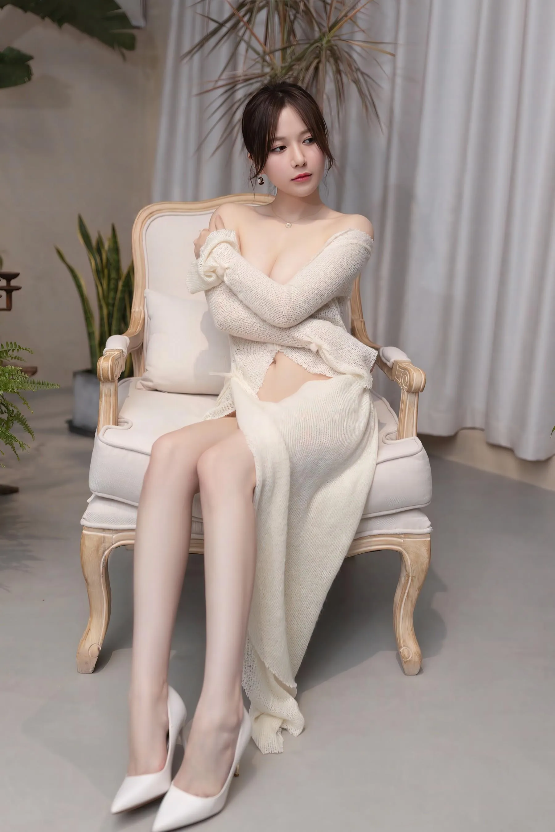NO.0002 秀人名模鱼子酱Fish内部私购未上架《阿芙洛狄忒》写真 [82P]插图